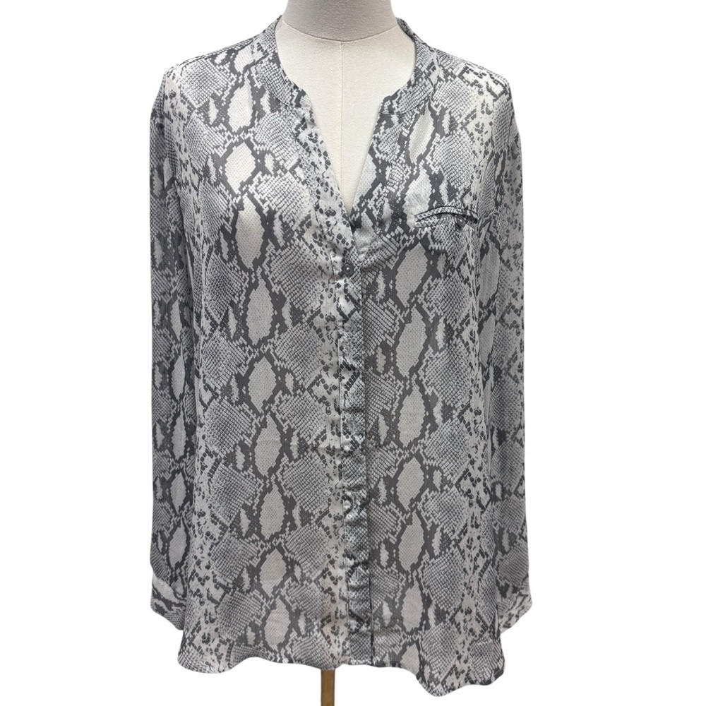 EUC Kut from Kloth Gray Snake Print Women's Top, Size XLP